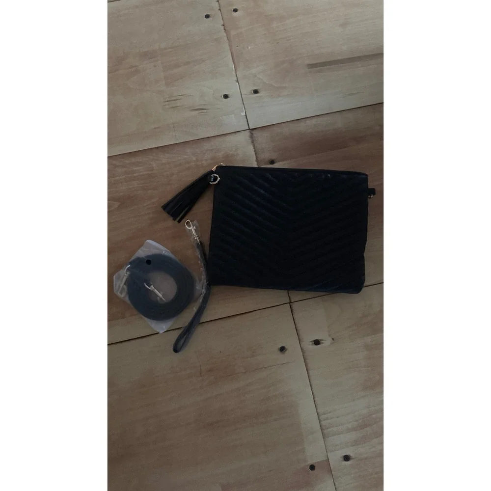 Black Chevron Quilted Faux‎ Leather Clutch Crossbody Bag w Tassel Gold Hardware